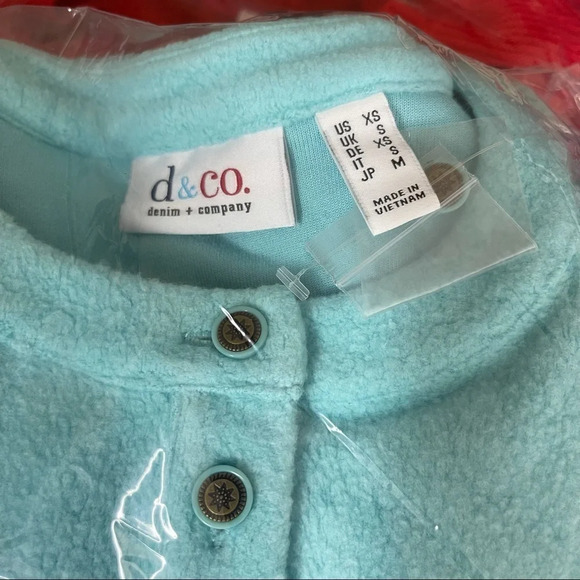 DENIM‎ & Co. Baby Sherpa Henley Tunic w/ Side Slits - Picture 6 of 6